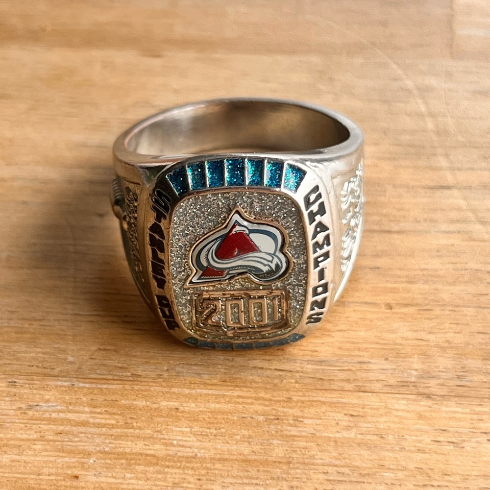 NHL Colorado avalanche 2001 Stanley cup ring